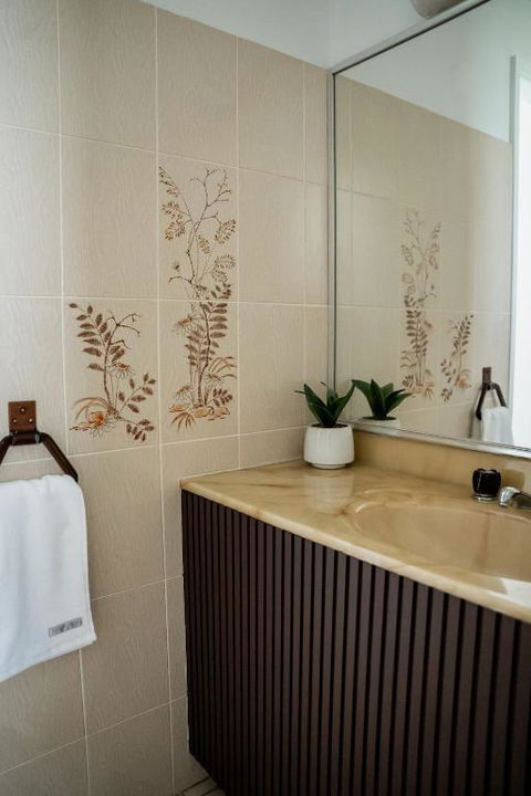 Family Holiday Home With Ocean View - Darwin Holiday 1