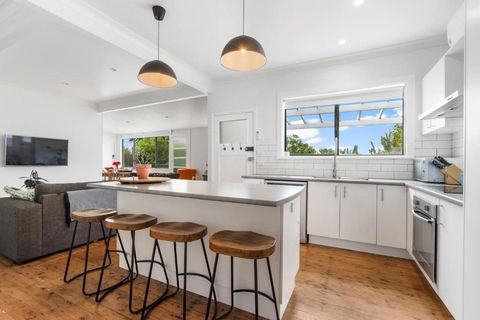 Family Home In East Orange - Cosy & Spacious - Darwin Holiday 1