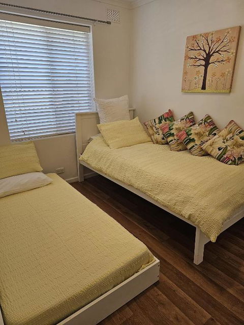 Family Oasis In Adelaide - Darwin Holiday 1