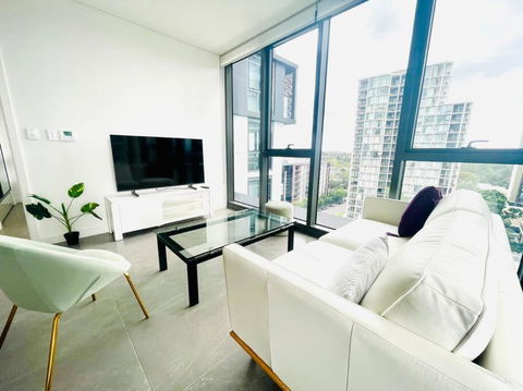 Family Residence (3 Bedrooms, Pool, Gym, Parking) - Darwin Holiday 1