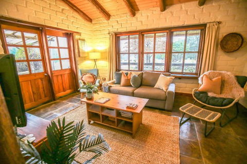 Feathertop Retreat - Darwin Holiday 0