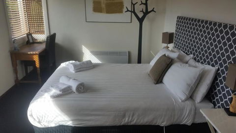 Fish Creek Hotel - Darwin Holiday 3