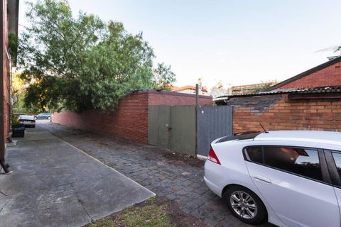 Fitzroy Meets Clifton Hill At This Cosy Retreat - Darwin Holiday 3