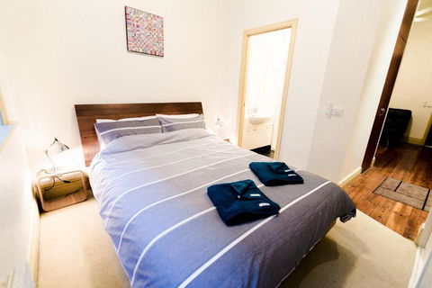 Flinders Lane Superior Studio Apartment - Darwin Holiday 3
