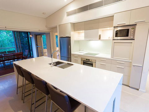 Flutes Escape - Luxury Stay, Margaret River - Darwin Holiday 3