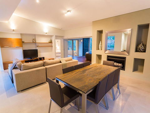 Flutes Escape - Luxury Stay, Margaret River - Darwin Holiday 4