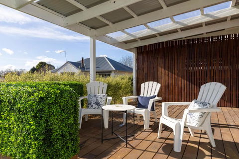 FOREST CORNER - 3 BEDROOM WEATHERBOARD, TRENTHAM - Darwin Holiday 2