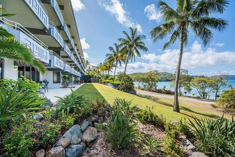 Frangipani 103 - Hamilton Island - Darwin Holiday 3