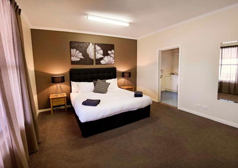 Foreshore Port Lincoln Beach Eyre Accommodation - Darwin Holiday 2