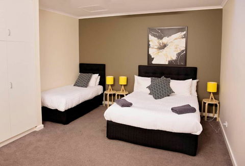 Foreshore Port Lincoln Beach Eyre Accommodation - Darwin Holiday 3