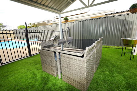 Family Holiday Home - Darwin Holiday 1
