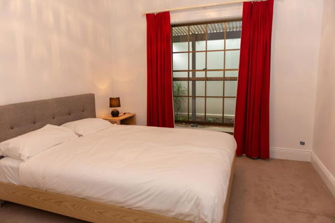 Furche Barossa 5 Bedroom Holiday House - Darwin Holiday 4