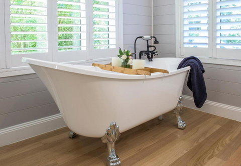 Franklin - An Escape To The Country - Darwin Holiday 3