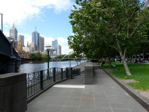 Freshwater Pearl On Southbank, Melbourne - Darwin Holiday 4