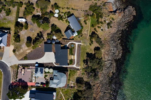 Freycinet Coastal Retreat - Darwin Holiday 2