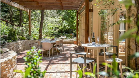 FROGWELL HOLLOW Immerse Into An Idyllic Fairytale - Darwin Holiday 3