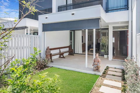 Fulcher Lane - A Zen Retreat In Modern Comfort - Darwin Holiday 1