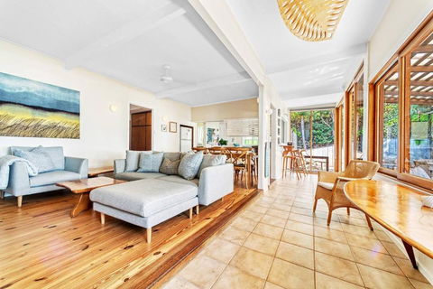 Fuller Holidays - Belongil Beachside Cottage - Darwin Holiday 3