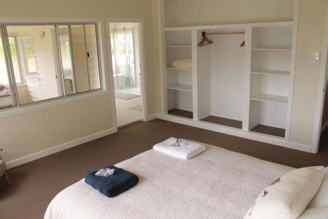 Galah Cottage Stanthorpe - Darwin Holiday 4