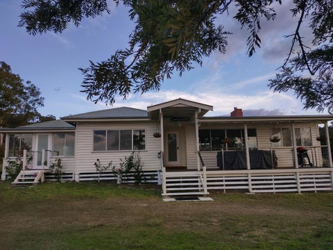 Galah Cottage Stanthorpe - Darwin Holiday 1