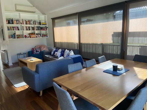GALWAY COTTAGE - Darwin Holiday 3
