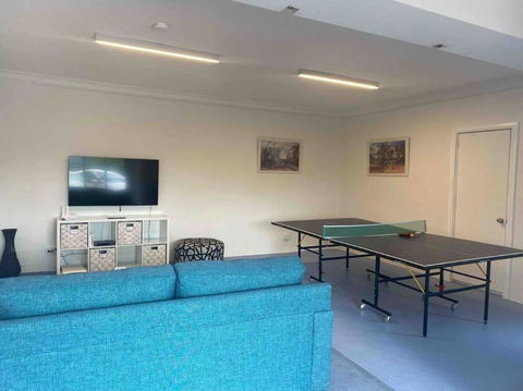 Games Room & Ocean View - Darwin Holiday 2