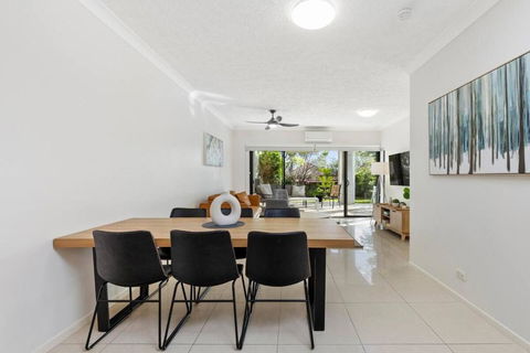 Garden Apt 2Bed X 2Bath, Parking - Darwin Holiday 2