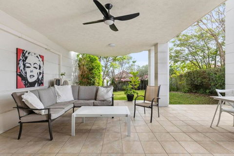 Garden Apt 2Bed X 2Bath, Parking - Darwin Holiday 1