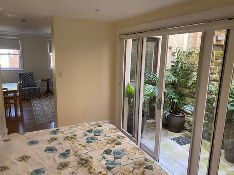 Garden Flat, NORTH SYDNEY - Darwin Holiday 0