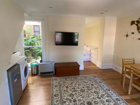 Garden Flat, NORTH SYDNEY - Darwin Holiday 4
