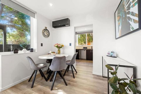 Gardenvale Prize With Private Courtyard Plus Parking - Darwin Holiday 4