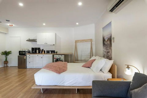 Gawler Townhouses 1b - Darwin Holiday 4