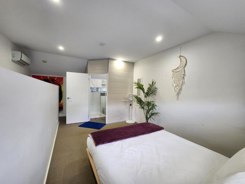 Gawler Townhouses 1a - Darwin Holiday 2