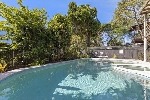 Generous Family Home With 4 Bedrooms, Pool, Pet Friendly - Darwin Holiday 0