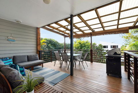 Generous Family Home With 4 Bedrooms, Pool, Pet Friendly - Darwin Holiday 3