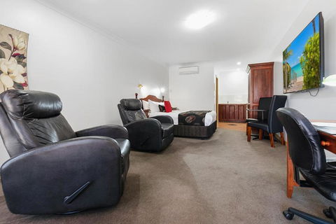 Georgian Motor Lodge - Darwin Holiday 4