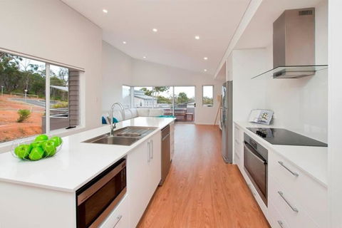 GeoVista @ Cape Villas Dunsborough - Darwin Holiday 2