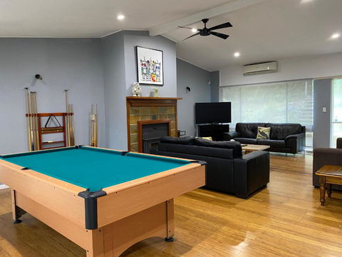 Getaway South Coast NSW - Holiday House With Pool - Darwin Holiday 1