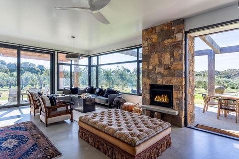 Ginahgulla Olive Estate I Private Properties - Darwin Holiday 3