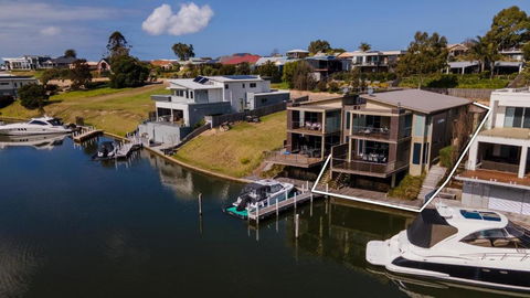 Gippsland Lakehouse A - Darwin Holiday 0