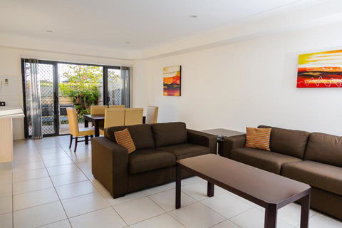 Gladstone Heights Executive Apartments - Darwin Holiday 1
