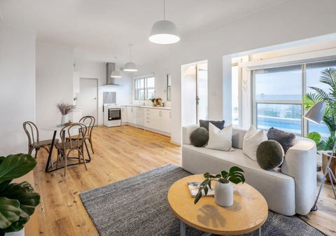 Glenelg Beach House With Private Beachfront Pool - Darwin Holiday 3