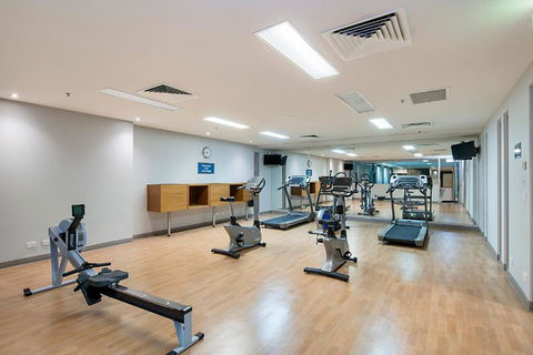 Glenelg Beachfront Luxury Apartment - Darwin Holiday 3