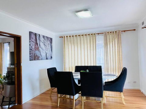 Glengala D134 Glengala Best West - Darwin Holiday 3