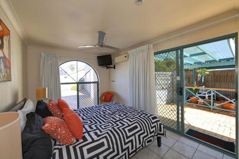 Golden Cane Bed & Breakfast - Darwin Holiday 4