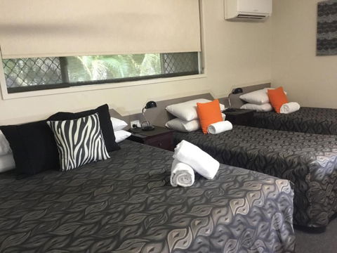 Golden Palms Motor Inn - Darwin Holiday 4