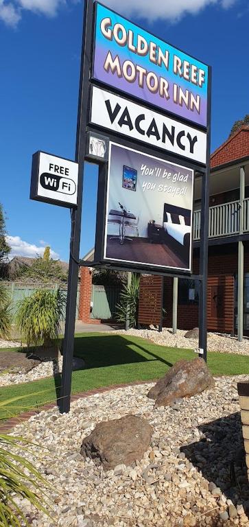 Golden Reef Motor Inn - Darwin Holiday 1