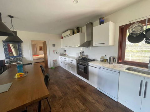 Golden Retreat Ultimate 5 Bed - Villa & Guesthouse - Darwin Holiday 4