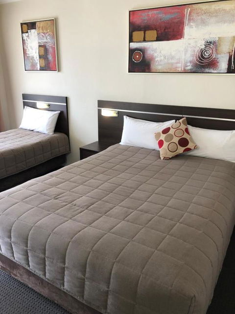 Golden West Motor Inn - Darwin Holiday 2