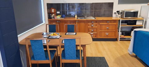 GOLDFIELDS STUDIO APARTMENT, Beaconsfield - Fully Self-contained, Air-conditioning - Darwin Holiday 3